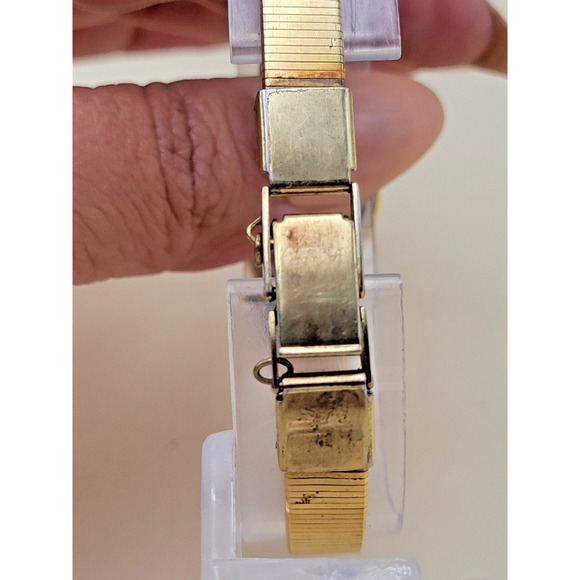 Seiko Quartz 1400-8209 Women\'s Wristwatch Band Gold Base Metal Tone Finish main image 13